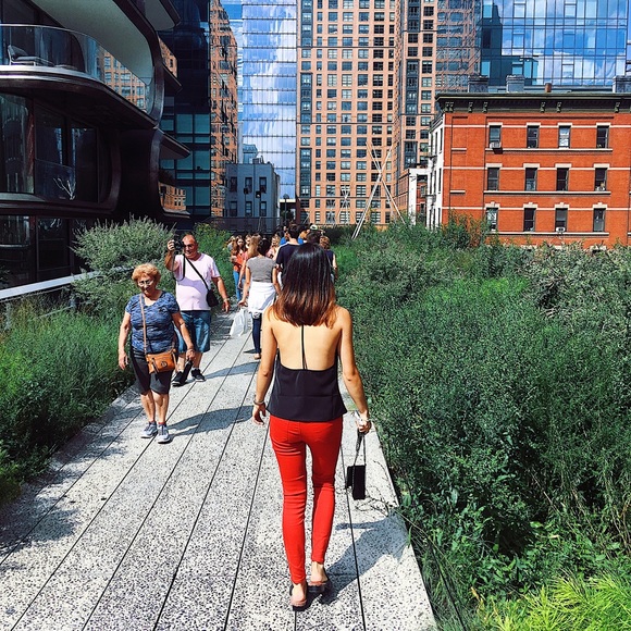 Meet your Posher, Emily - Picture 6 of 8